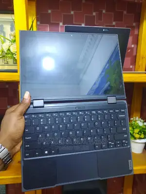 Laptop Lenovo Yoga 11e 4GB Intel Celeron SSD 128GB