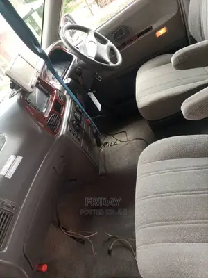 Toyota Noah 2.0 FWD (8 Seater) 2003 Silver