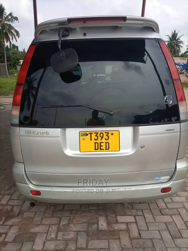 Toyota Noah 2.0 FWD (8 Seater) 2003 Silver