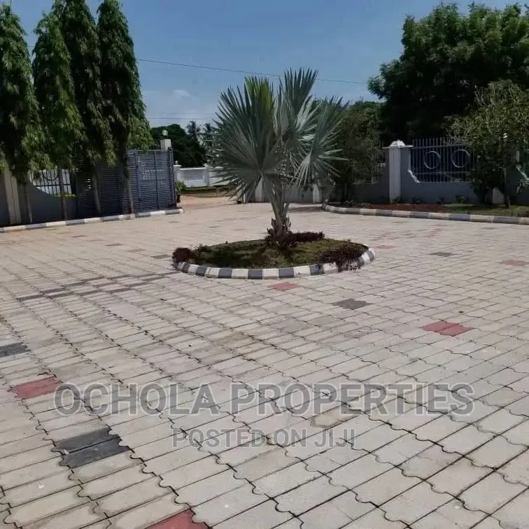5bdrm House in Mbezi for Rent