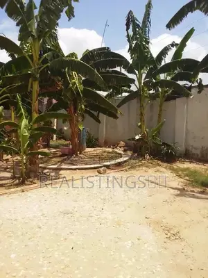 8bdrm House in Kijitonyama for Sale
