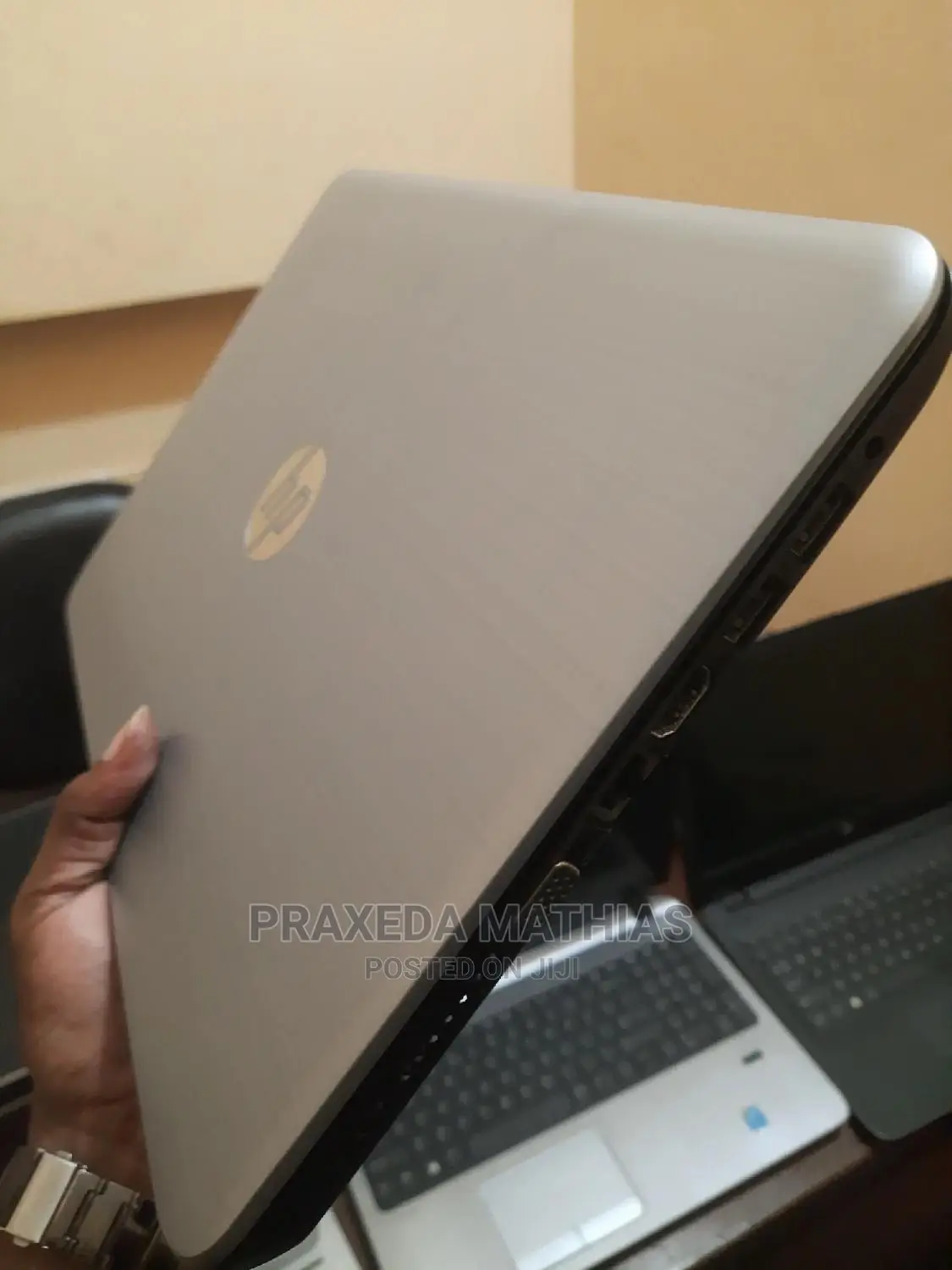 Laptop HP 348 G4 4GB Intel Core I5 HDD+SSD 500GB