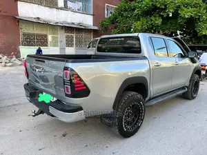 Toyota Hilux Revo Double Cab Deisel 2.4 AWD 2017 Gray