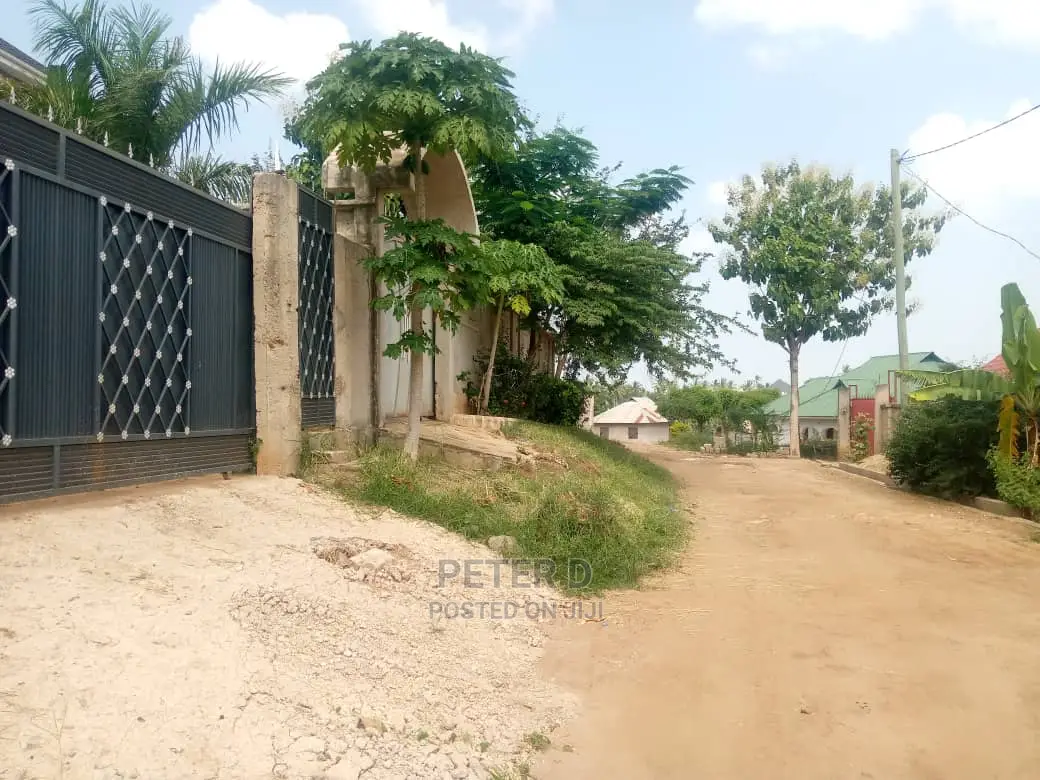 3bdrm House in Goba for Sale