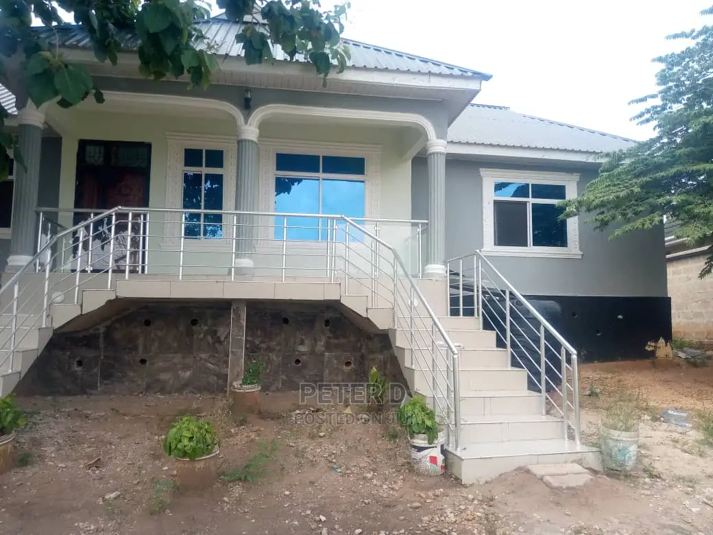 3bdrm House in Goba for Sale