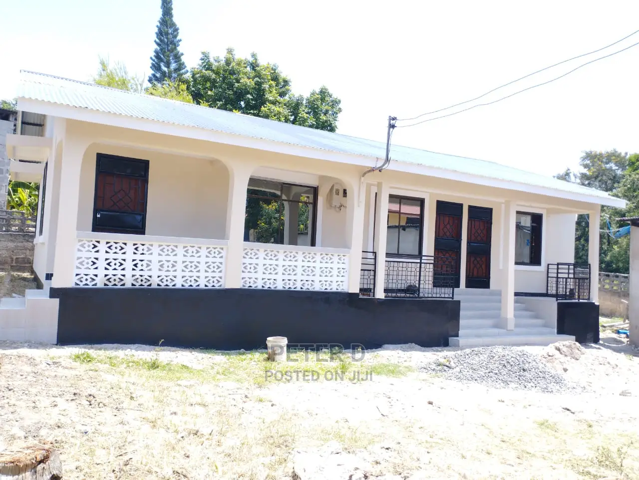 3bdrm House in Goba for Sale