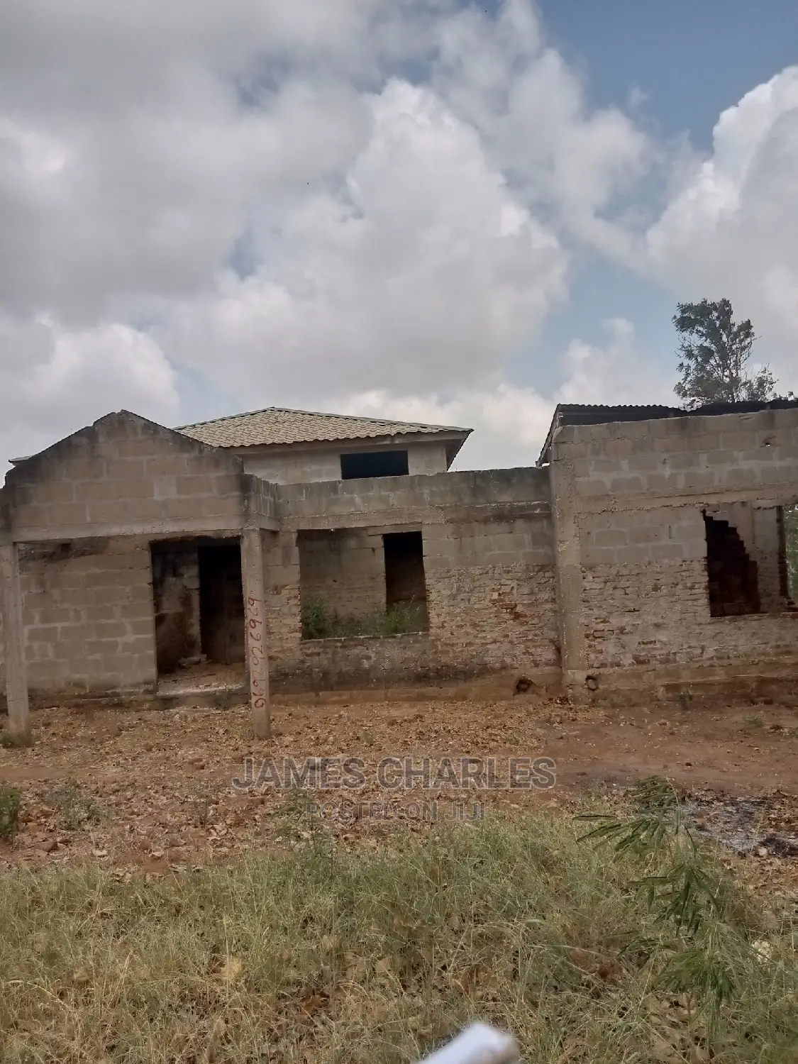 10bdrm House in Mabwepande, Bunju for sale
