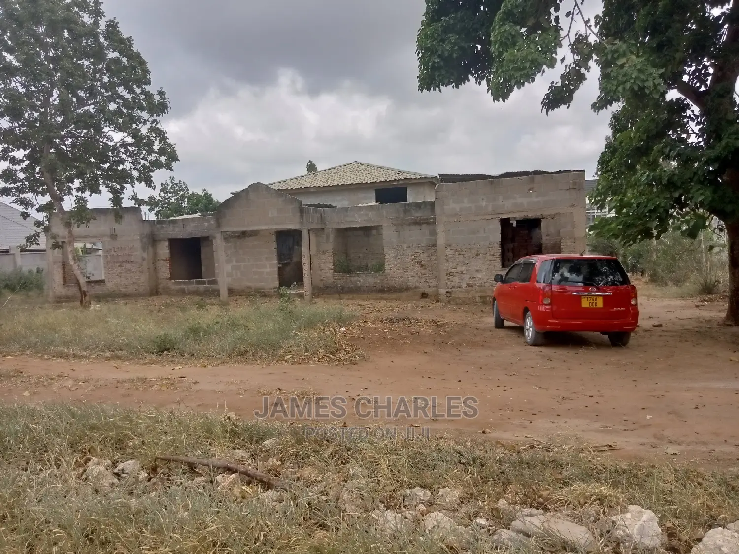 10bdrm House in Mabwepande, Bunju for sale