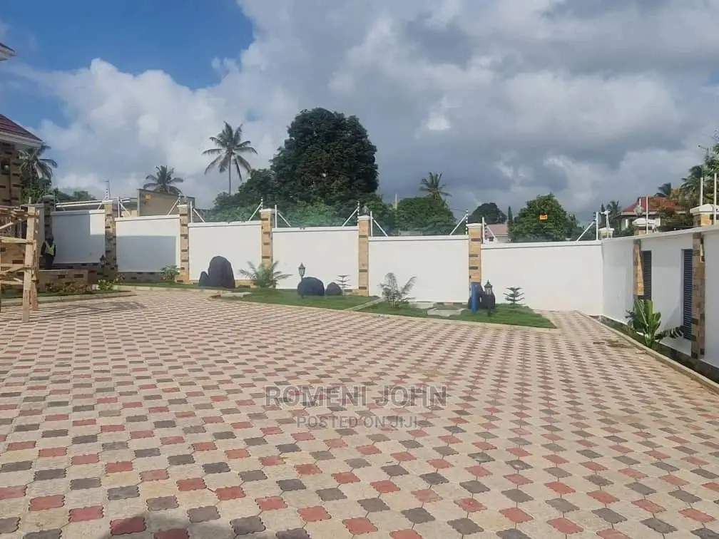 Furnished 5bdrm Farm House in Tanzania Dsm Ubungo, Ukonga for Sale