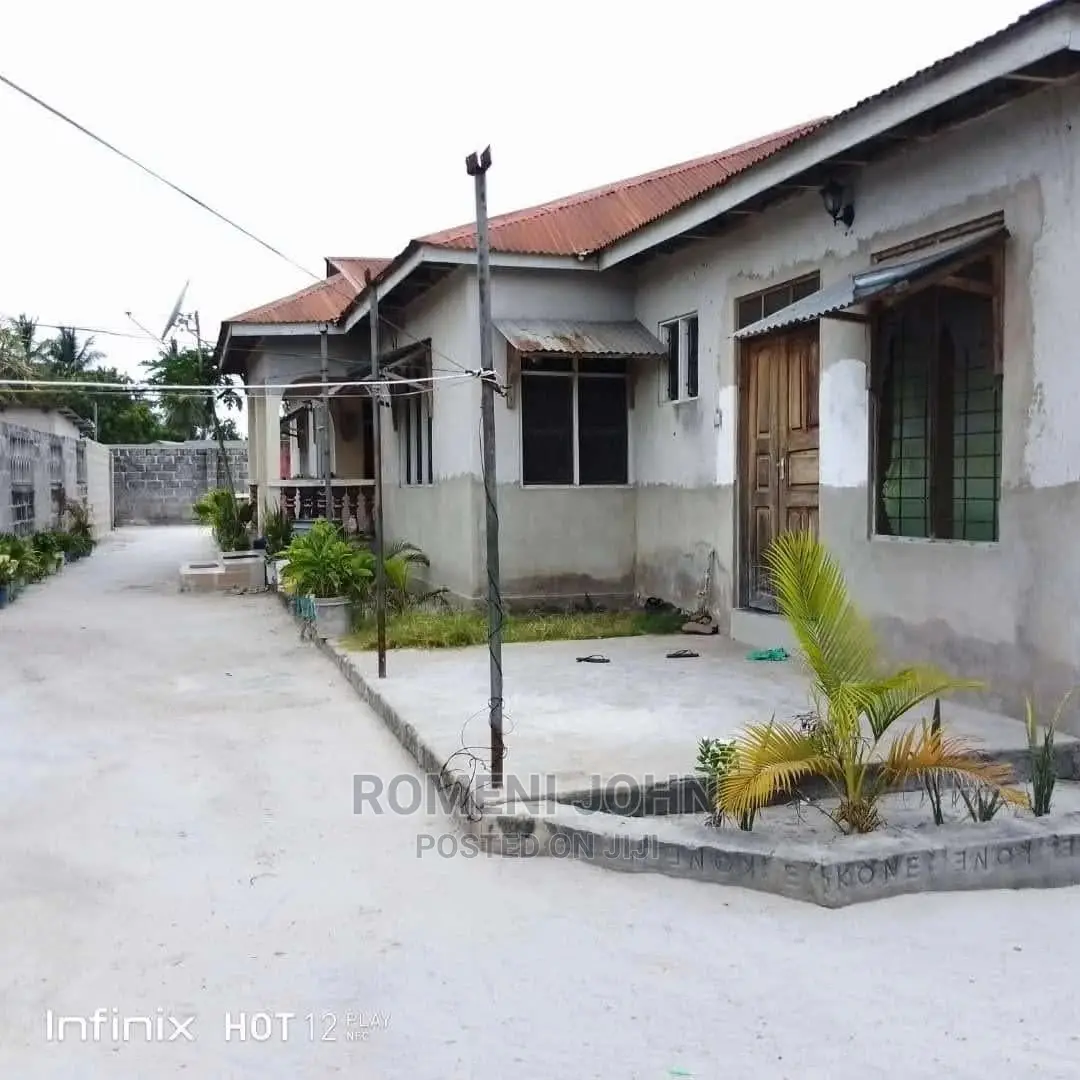Furnished 5bdrm Apartment in Tanzania Dsm Ukonga for Sale