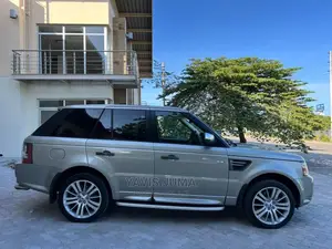 Land Rover Range Rover Sport 2010 Gold