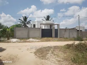 Furnished 8bdrm Mansion in Chanika, Ukonga for Sale