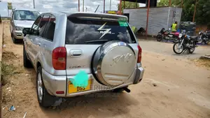 Toyota RAV4 2004 Silver
