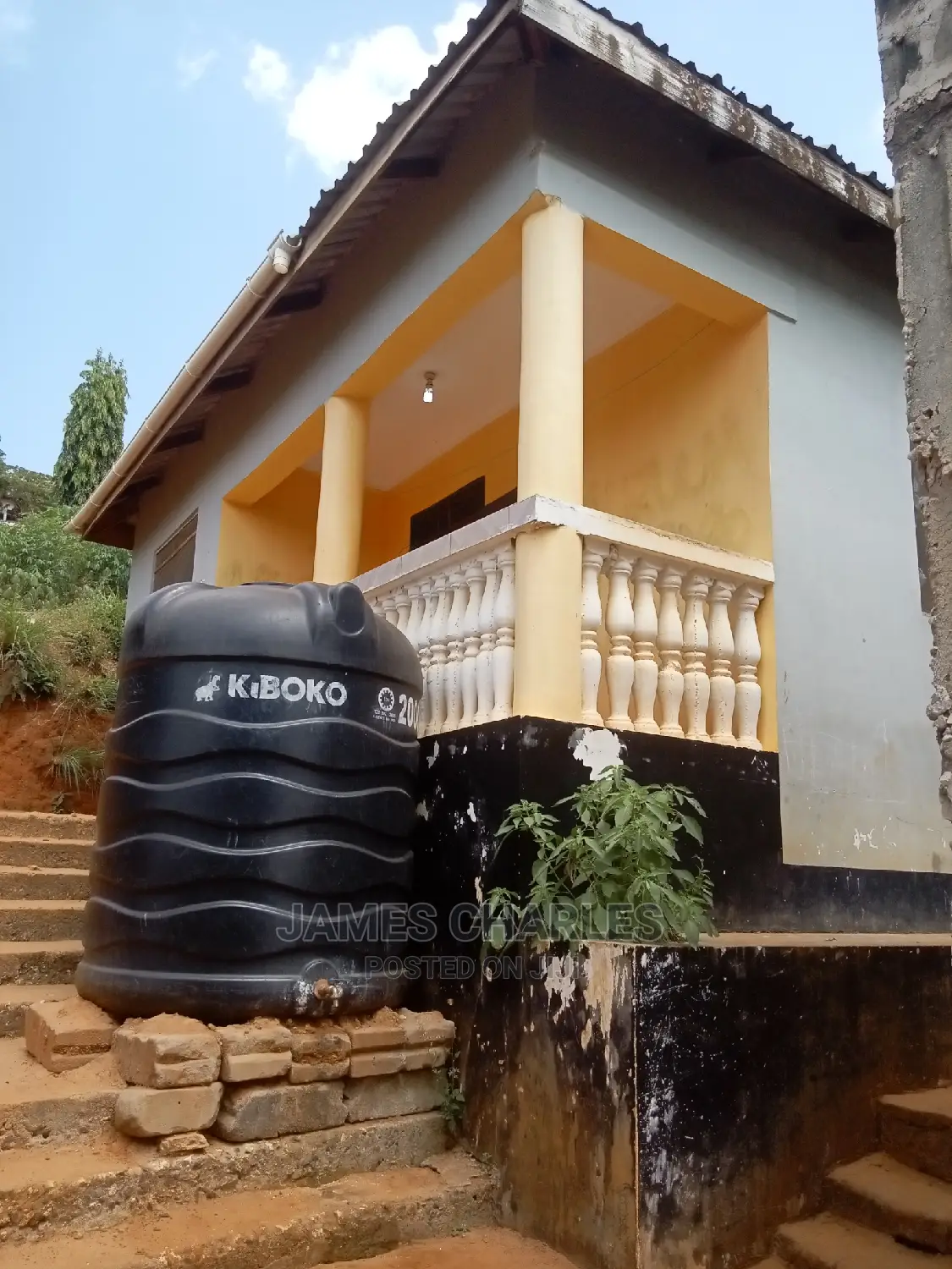 3bdrm Mansion in Golani, Kimara for sale