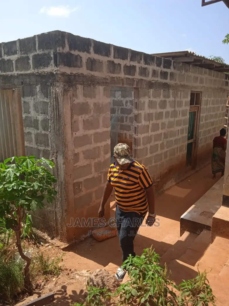 3bdrm Mansion in Golani, Kimara for sale