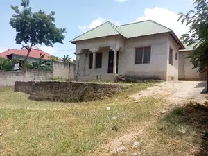 2bdrm House in Goba Kinzudi for sale