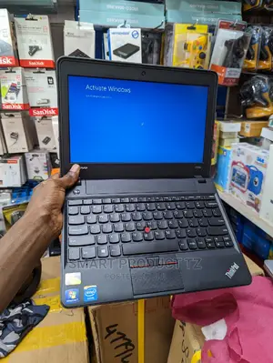 Laptop Lenovo ThinkPad X131e 4GB Intel Core 2 Duo HDD 320GB