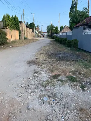 Plot at Mbez Beach Upande Wa Bahari