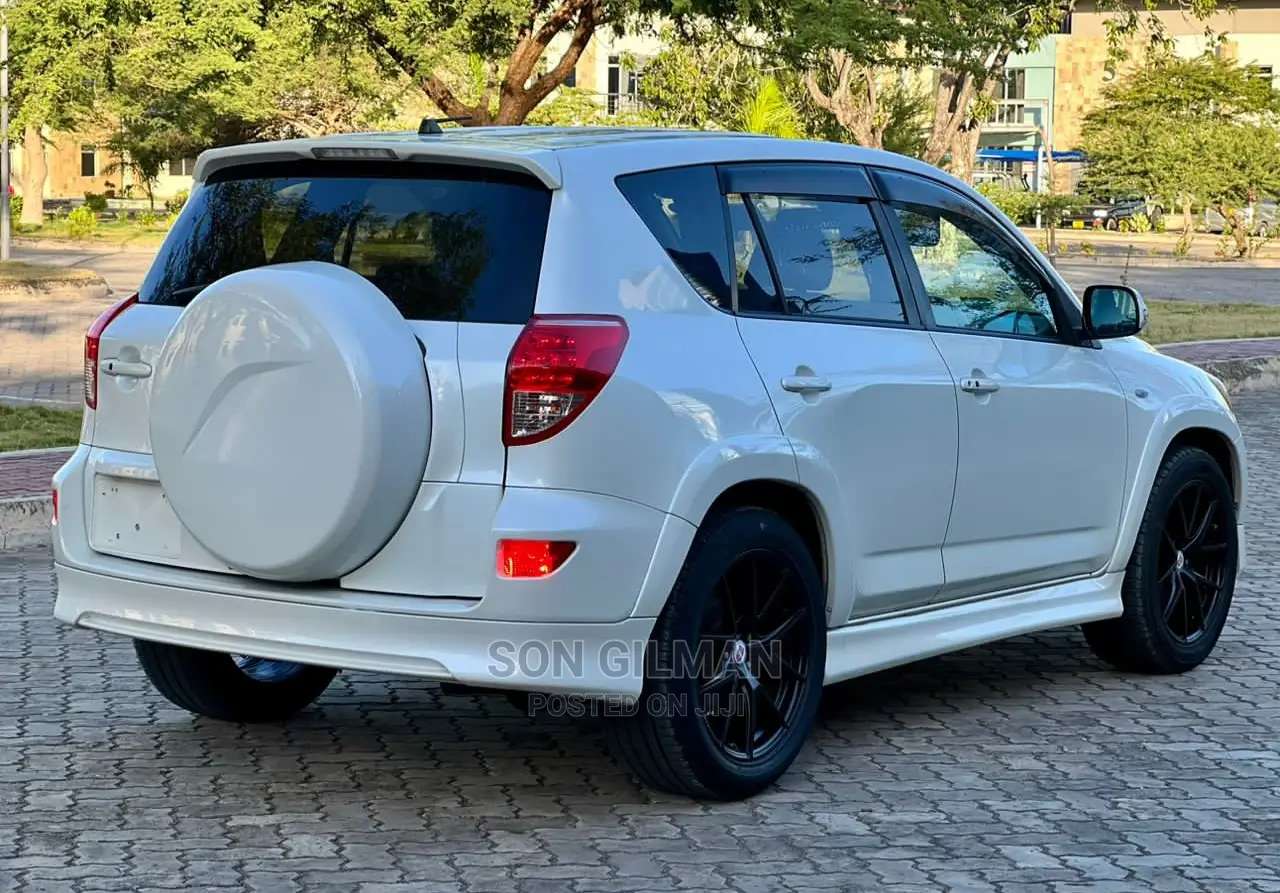 Toyota RAV4 2007 White