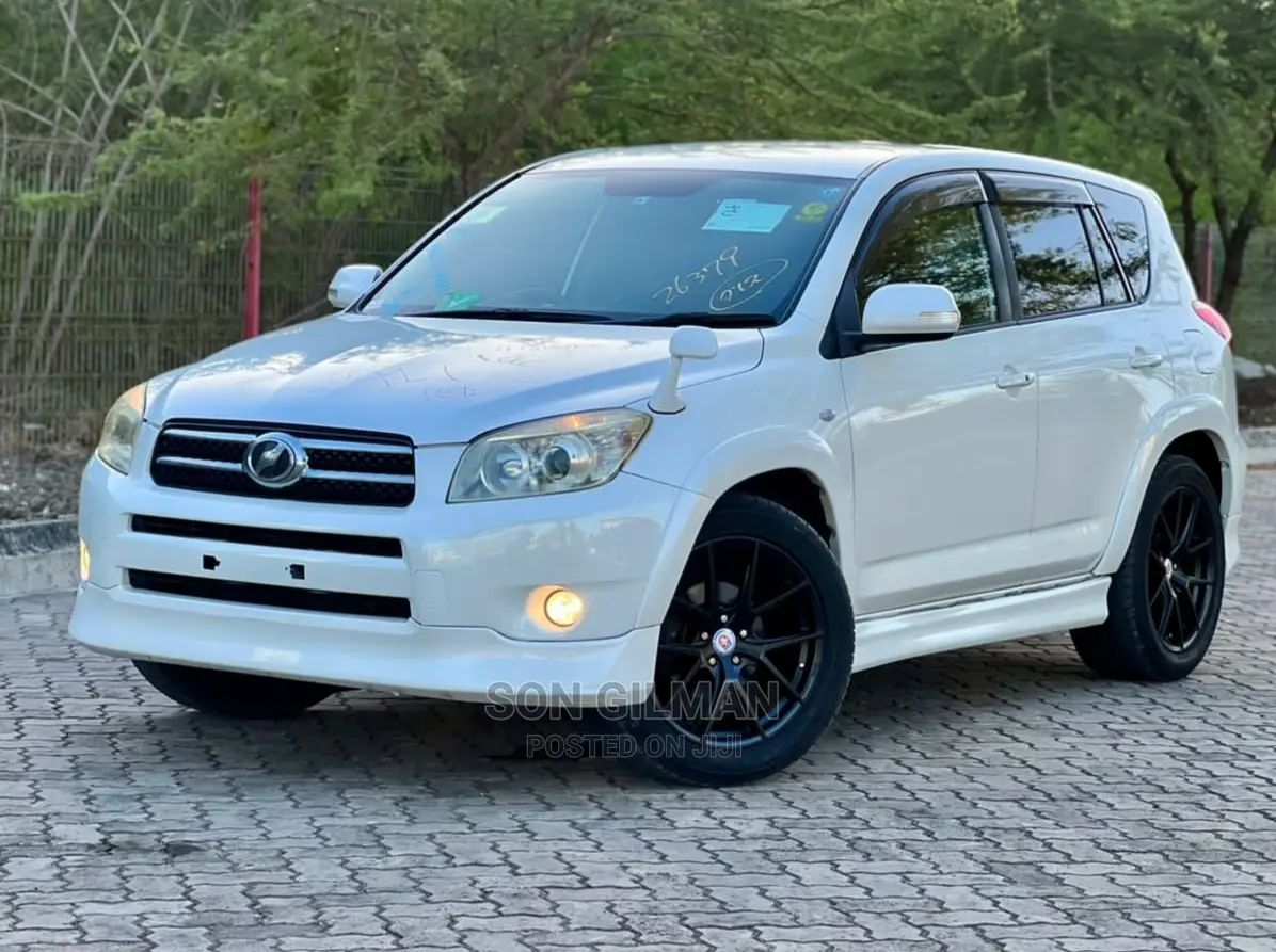 Toyota RAV4 2007 White