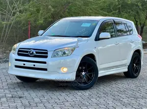 Toyota RAV4 2007 White