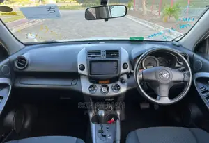 Toyota RAV4 2007 White