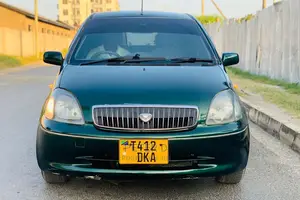Toyota Vitz 2004 Green
