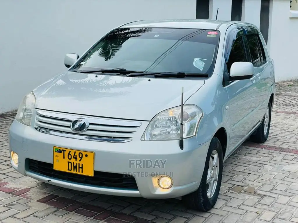 Toyota Raum 1.5 FWD 2004 Blue