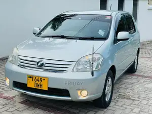 Toyota Raum 1.5 FWD 2004 Blue