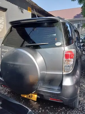 Toyota Rush 1.5 RWD 2008 Gray