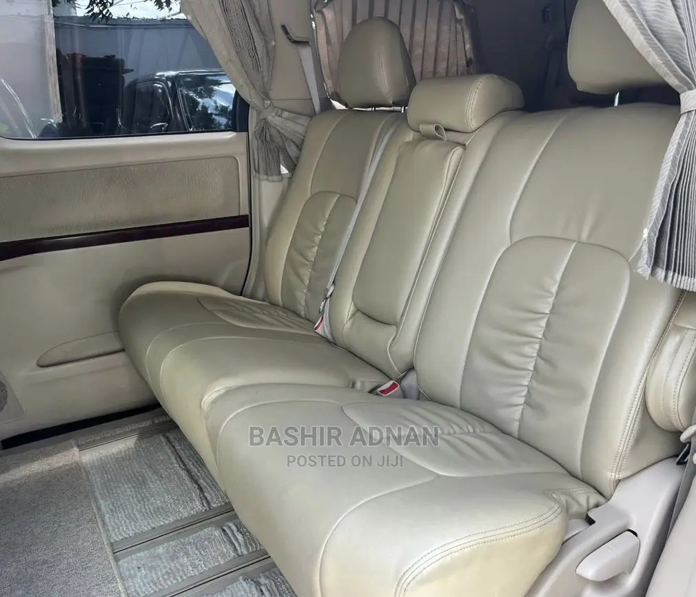 Toyota Alphard 2008 Gold