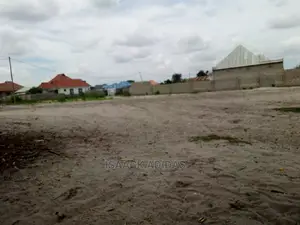 A Very Big Surveyed Plot at Kivule Shule 1300 Sqmt, 35 Mil