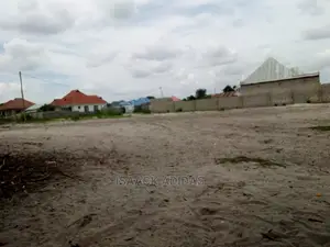 A Very Big Surveyed Plot at Kivule Shule 1300 Sqmt, 35 Mil