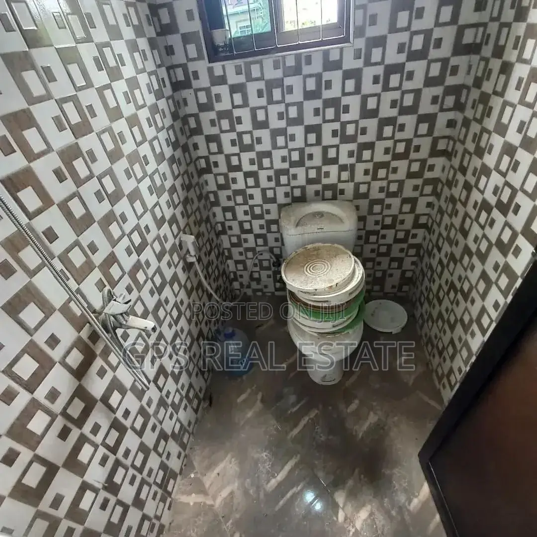 3bdrm House in Mbezi Makabe, Kinondoni for Sale