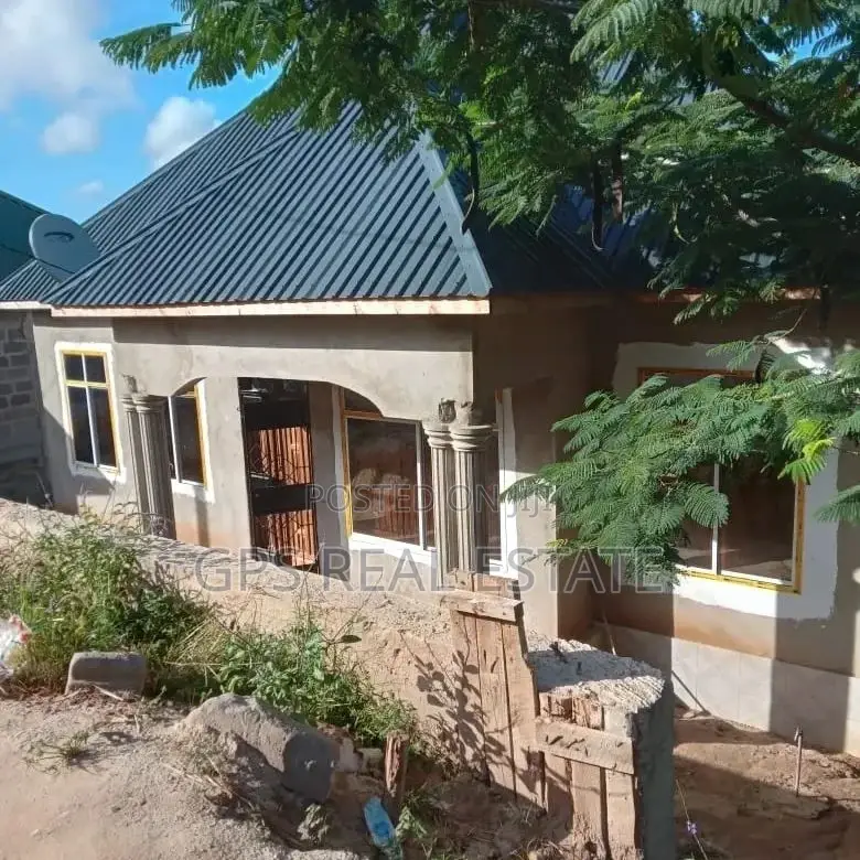 4bdrm House in Mbezi Kwa Msuguri, Kinondoni for Sale