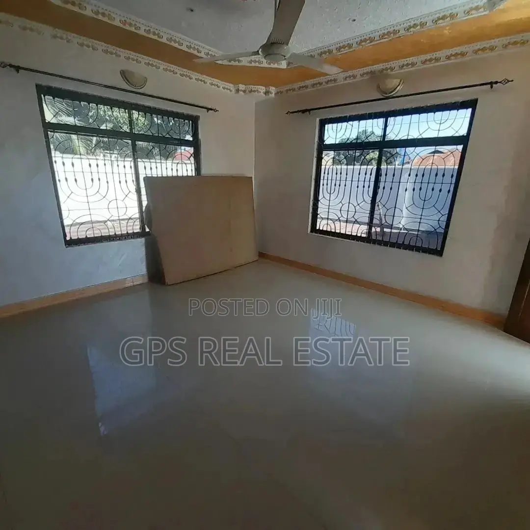 3bdrm House in Tuangoma, Kigamboni for Sale