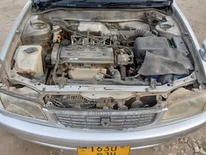 Toyota Corolla 1999 Silver