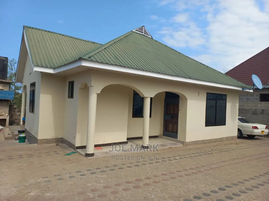 3bdrm House in Mark Real Estate, Goba for Sale
