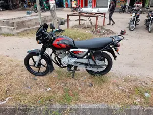 Bajaj Boxer 125 2020 Red