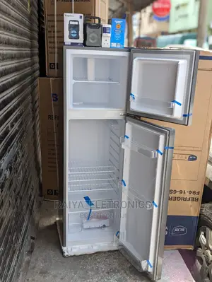 Mr UK Fridge F94