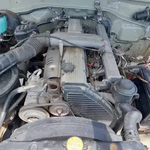 Toyota Land Cruiser 2000 Beige