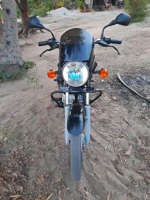 Bajaj Boxer X125 2022 Black