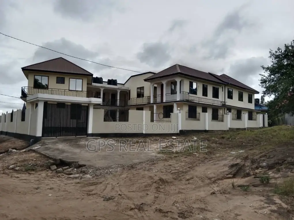 10bdrm Apartment in Tabata Kinyerezi, Kinondoni for Sale