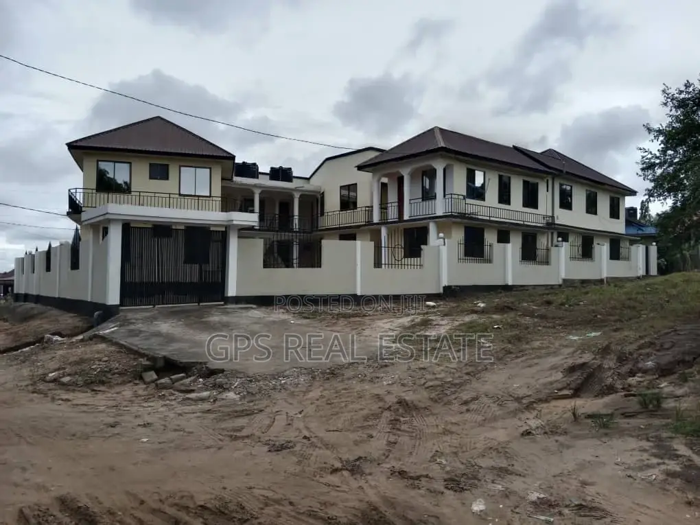 10bdrm Apartment in Tabata Kinyerezi, Kinondoni for Sale