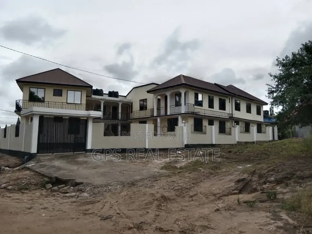 10bdrm Apartment in Tabata Kinyerezi, Kinondoni for Sale