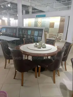 Dinning Table Mable