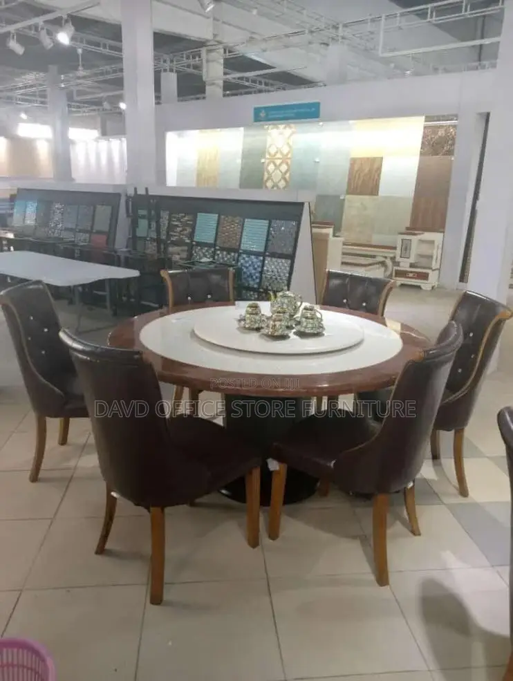 Dinning Table Mable