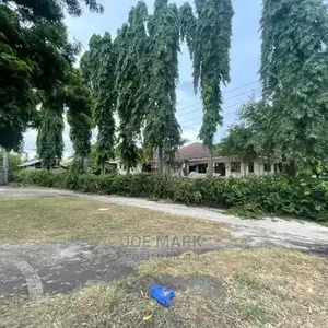 Kiwanja Kinauzwa Mbezi Beach