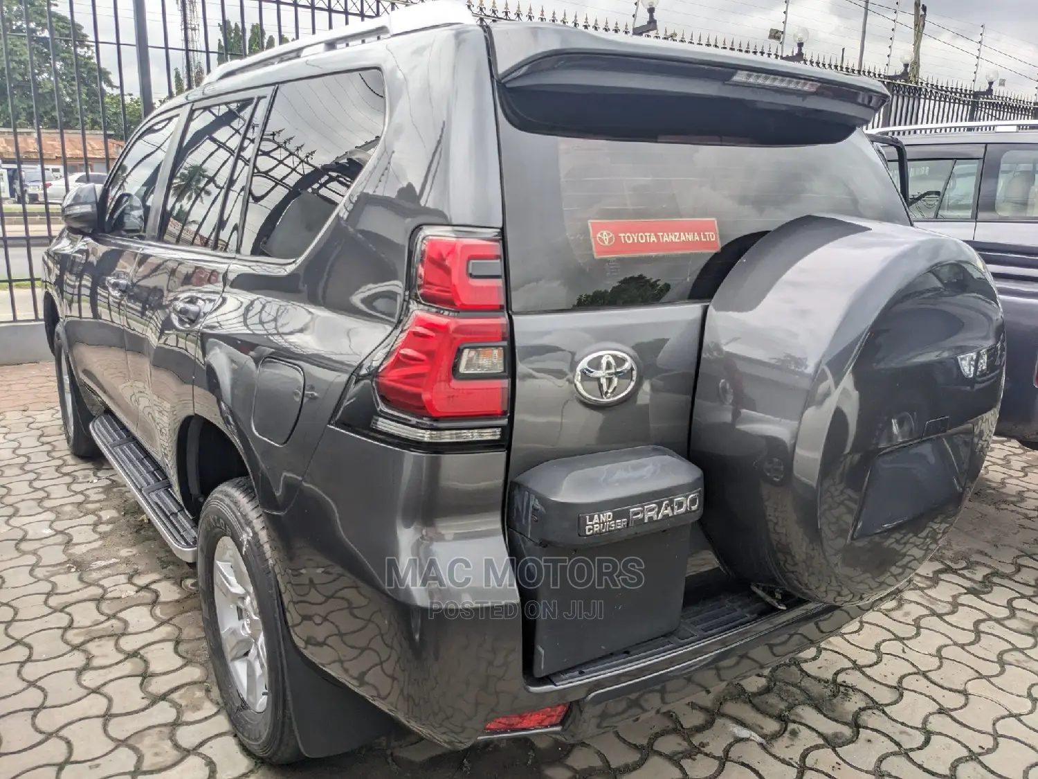 Toyota Land Cruiser Prado 3.0 190hp 2018 Gray