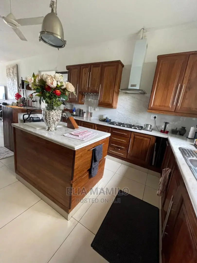 4bdrm House in Kunduchi, Dar Es for Sale